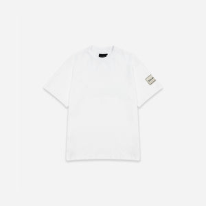 Das Patch-T-Shirt