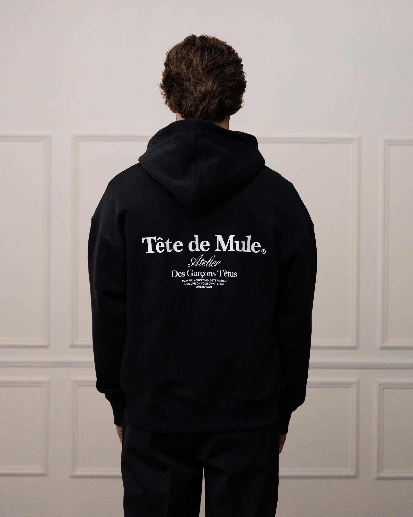 Der Atelier Zip Hoodie.