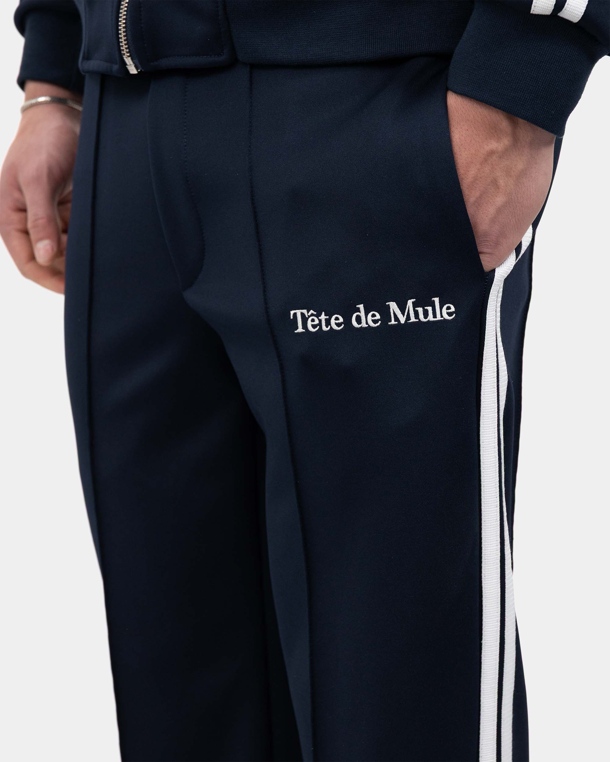Der Classic Tracksuit